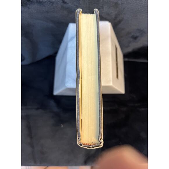 How Amelia Secured the Tie That Binds with a Very Loose Knot Lorna Novak 1966 HC - Picture 6 of 13